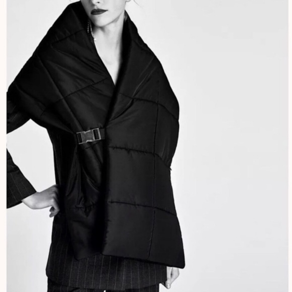 Zara black quilted puffer scarf wrap NWT avant garde reversible